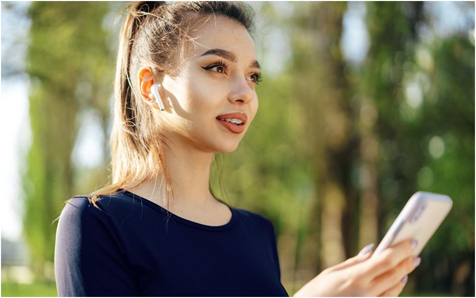 Connected Comfort: How Bluetooth Earbuds Fit Modern Lifestyles